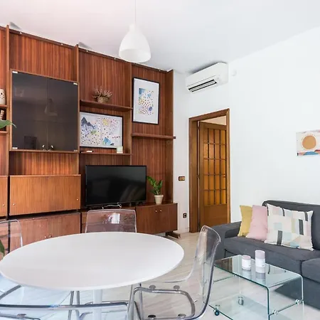 Apartamento Spacious 3 Bed In The Heart Of Sant Antoni