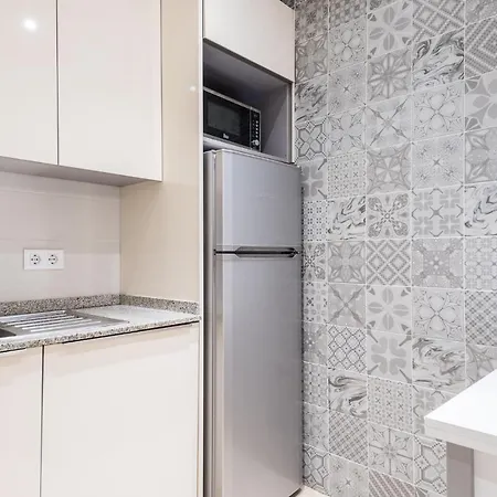 Spacious 3 Bed In The Heart Of Sant Antoni Apartamento *