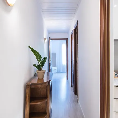 Spacious 3 Bed In The Heart Of Sant Antoni