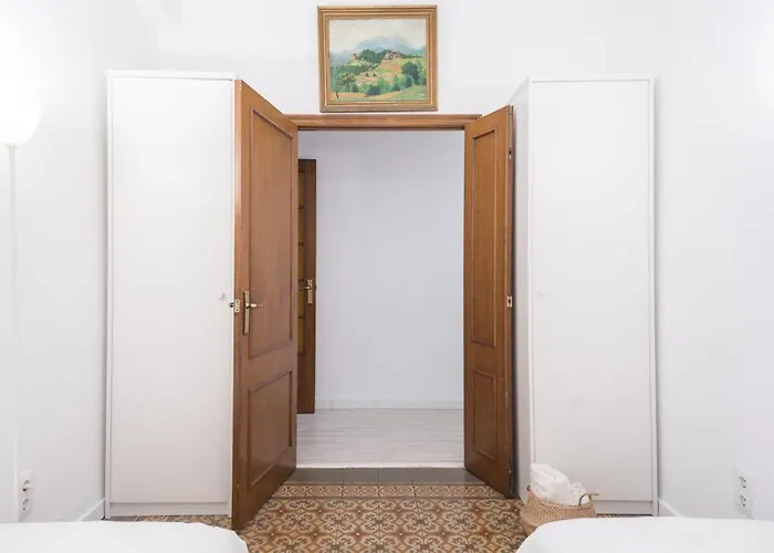 شقة Spacious 3 Bed In The Heart Of Sant Antoni, برشلونة