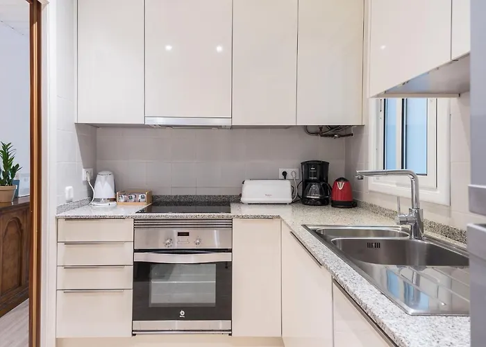 Spacious 3 Bed In The Heart Of Sant Antoni, *