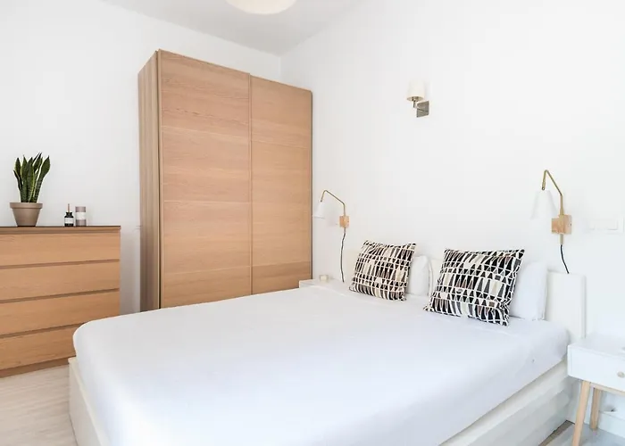 Spacious 3 Bed In The Heart Of Sant Antoni, برشلونة