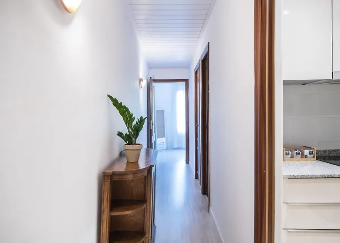 Spacious 3 Bed In The Heart Of Sant Antoni,
