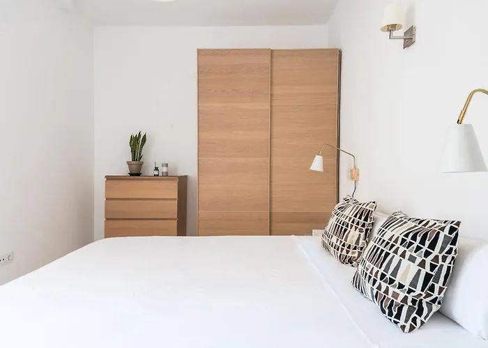 Spacious 3 Bed In The Heart Of Sant Antoni, *
