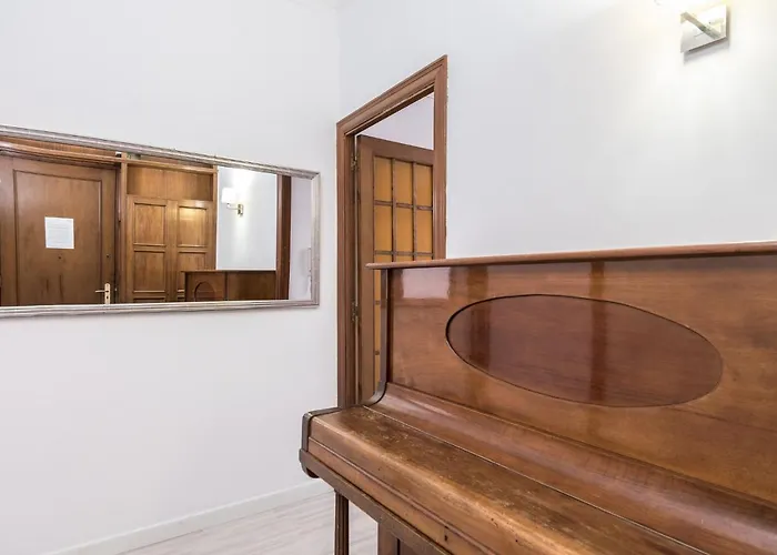 شقة Spacious 3 Bed In The Heart Of Sant Antoni, برشلونة