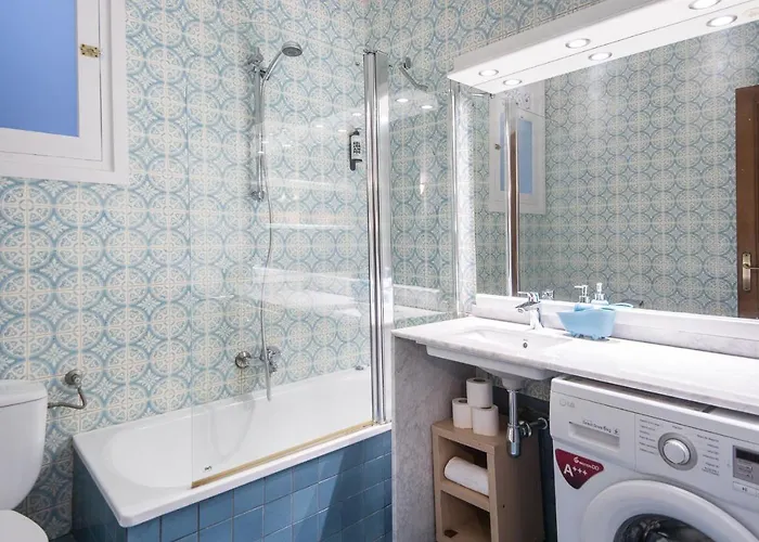 Spacious 3 Bed In The Heart Of Sant Antoni, شقة